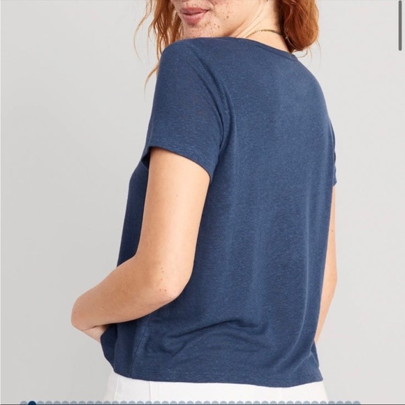 Linen-Blend V-Neck Henley T-Shirt - Picture 4 of 7